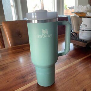 Stanley Seafoam 40 Ounce FlowState Quencher Tumbler, Used